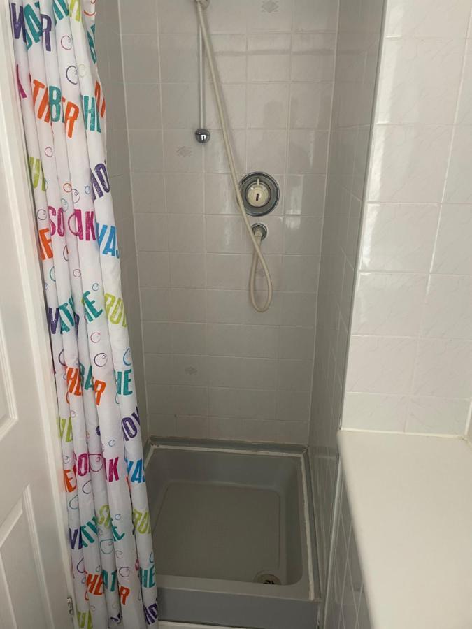 Rough Close The Swallows Popular Location 3 Bedroom House Free Wi-Fi And Sky Tv In All Rooms מראה חיצוני תמונה
