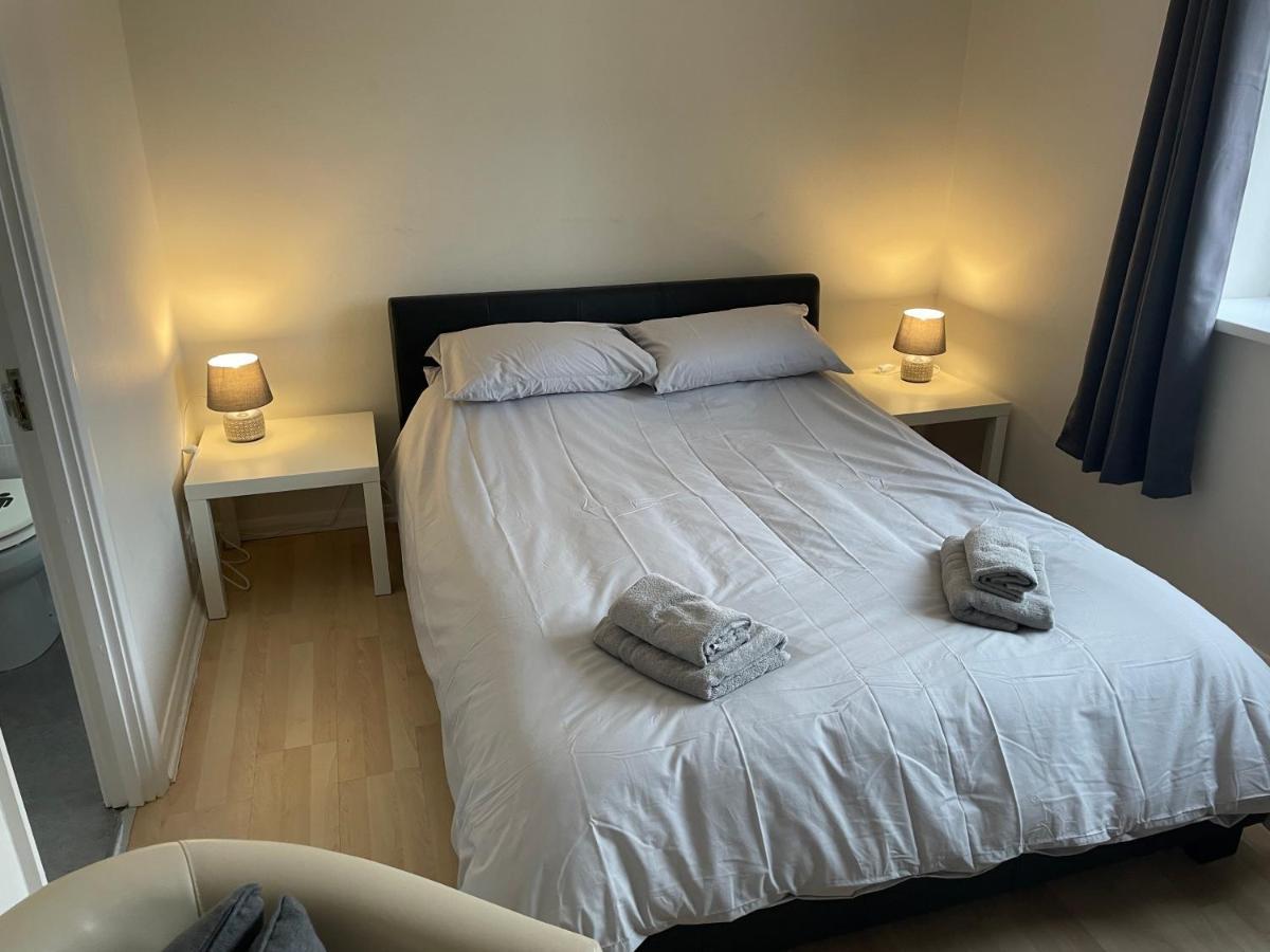 Rough Close The Swallows Popular Location 3 Bedroom House Free Wi-Fi And Sky Tv In All Rooms מראה חיצוני תמונה