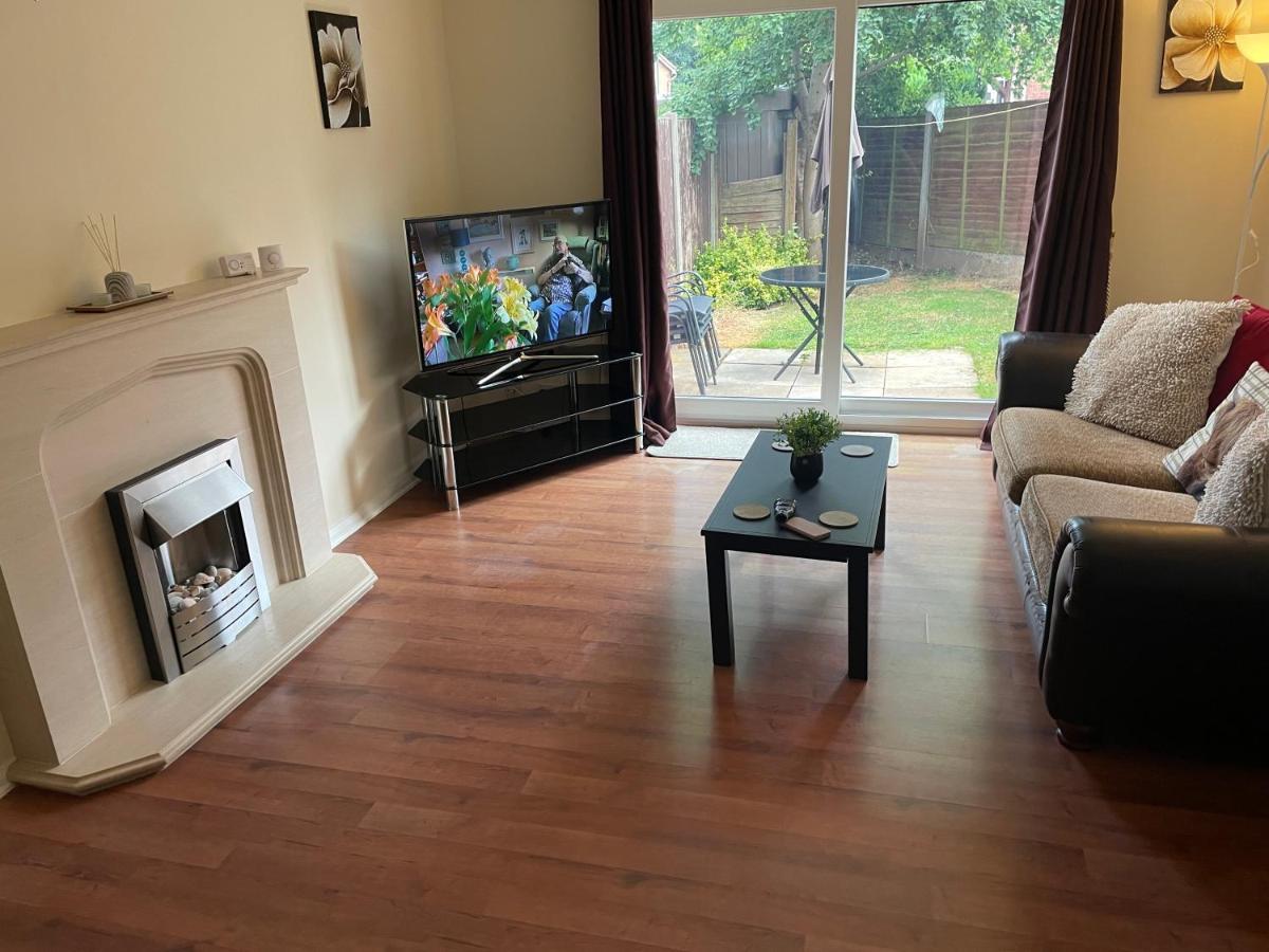 Rough Close The Swallows Popular Location 3 Bedroom House Free Wi-Fi And Sky Tv In All Rooms מראה חיצוני תמונה