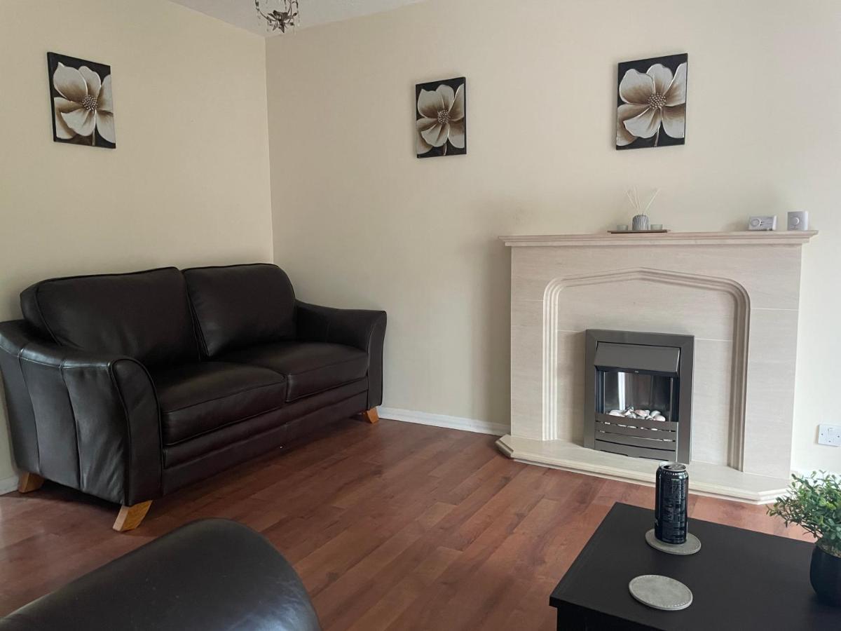 Rough Close The Swallows Popular Location 3 Bedroom House Free Wi-Fi And Sky Tv In All Rooms מראה חיצוני תמונה